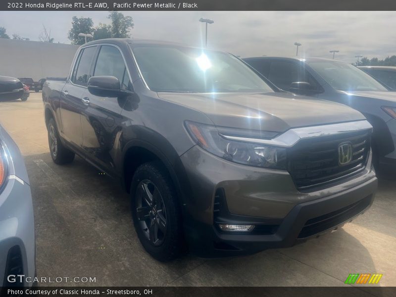 Pacific Pewter Metallic / Black 2022 Honda Ridgeline RTL-E AWD