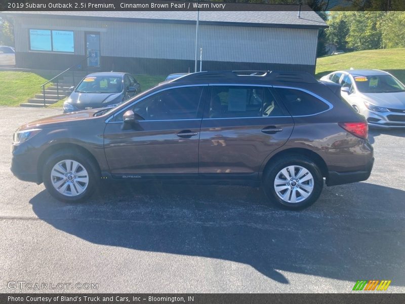 Cinnamon Brown Pearl / Warm Ivory 2019 Subaru Outback 2.5i Premium