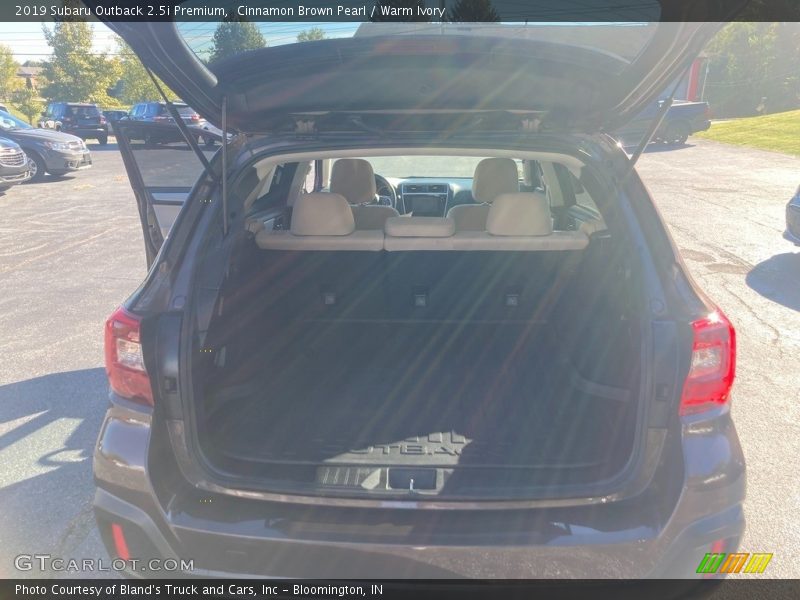 Cinnamon Brown Pearl / Warm Ivory 2019 Subaru Outback 2.5i Premium