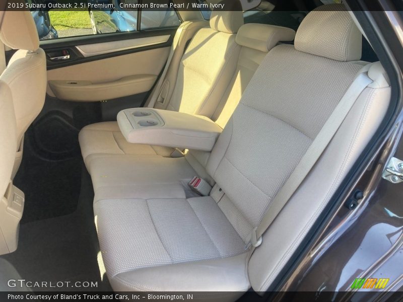Cinnamon Brown Pearl / Warm Ivory 2019 Subaru Outback 2.5i Premium