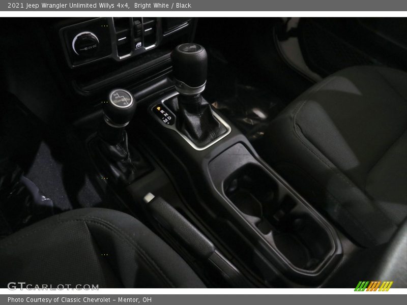Bright White / Black 2021 Jeep Wrangler Unlimited Willys 4x4