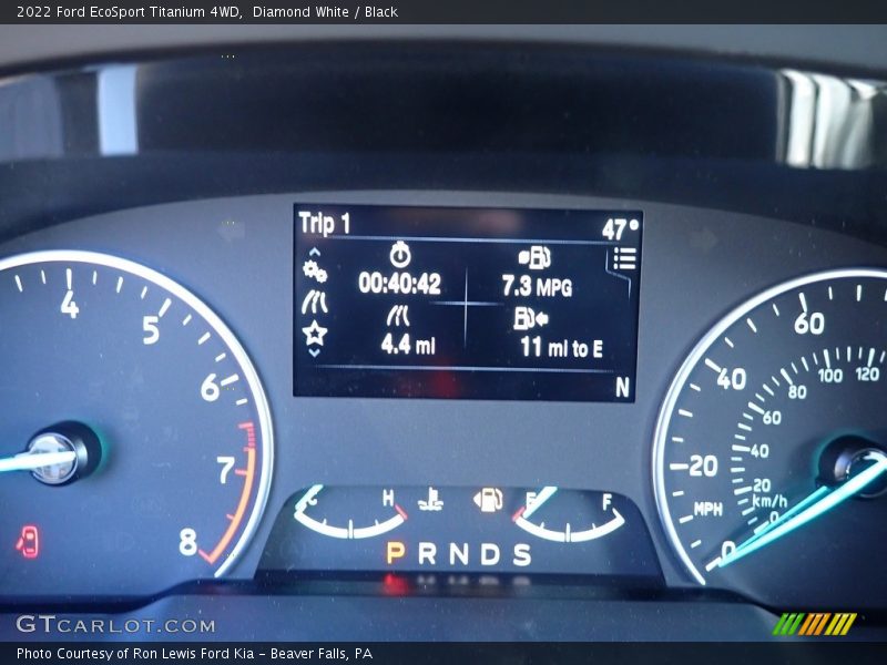 Diamond White / Black 2022 Ford EcoSport Titanium 4WD