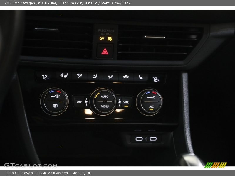 Platinum Gray Metallic / Storm Gray/Black 2021 Volkswagen Jetta R-Line