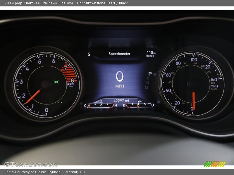 Light Brownstone Pearl / Black 2019 Jeep Cherokee Trailhawk Elite 4x4