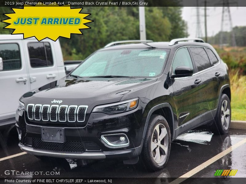 Diamond Black Crystal Pearl / Black/Ski Grey 2019 Jeep Cherokee Limited 4x4