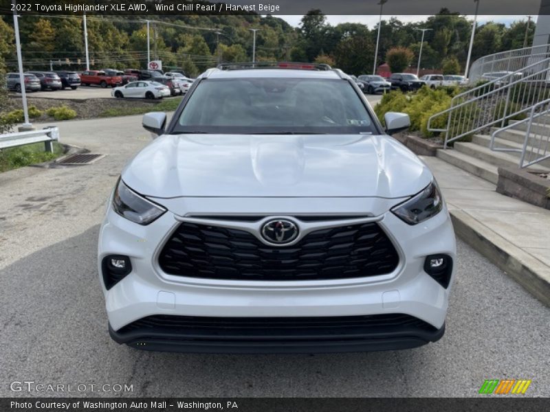 Wind Chill Pearl / Harvest Beige 2022 Toyota Highlander XLE AWD