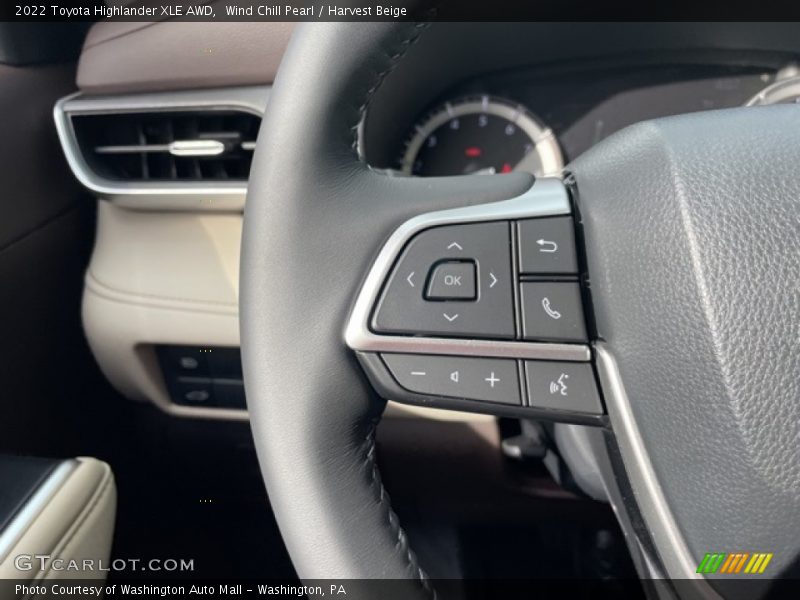 Wind Chill Pearl / Harvest Beige 2022 Toyota Highlander XLE AWD
