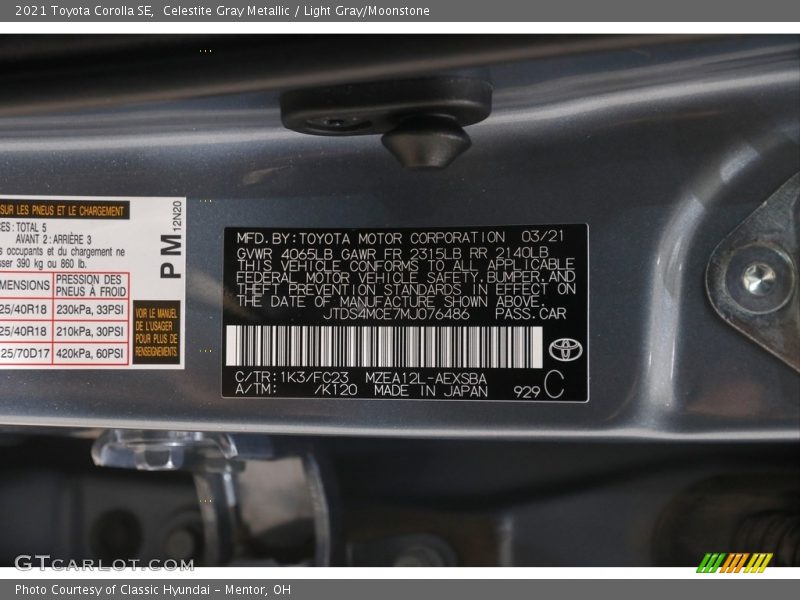 Celestite Gray Metallic / Light Gray/Moonstone 2021 Toyota Corolla SE
