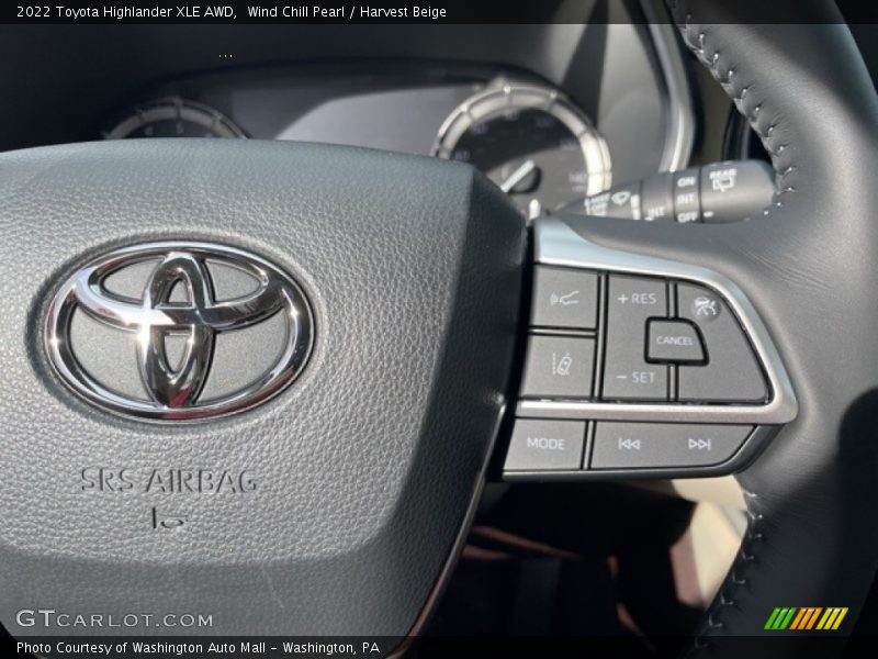 Wind Chill Pearl / Harvest Beige 2022 Toyota Highlander XLE AWD