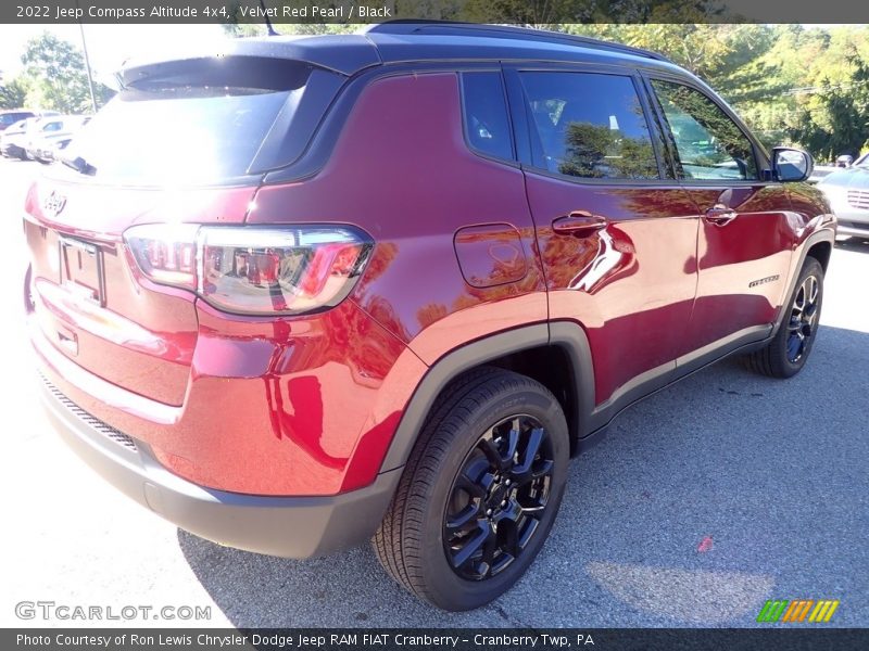 Velvet Red Pearl / Black 2022 Jeep Compass Altitude 4x4