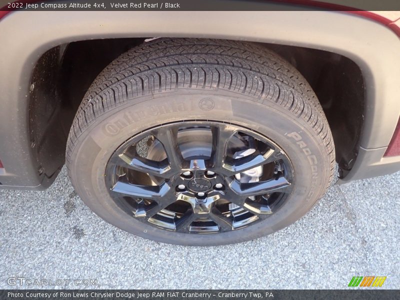 Velvet Red Pearl / Black 2022 Jeep Compass Altitude 4x4