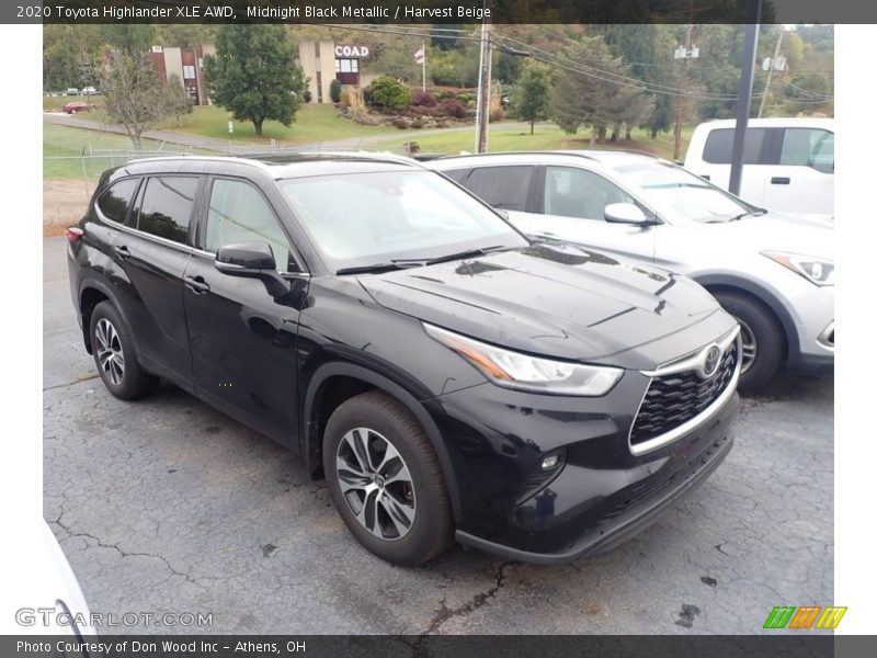 Midnight Black Metallic / Harvest Beige 2020 Toyota Highlander XLE AWD