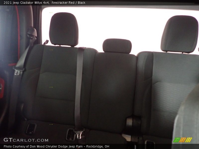 Firecracker Red / Black 2021 Jeep Gladiator Willys 4x4