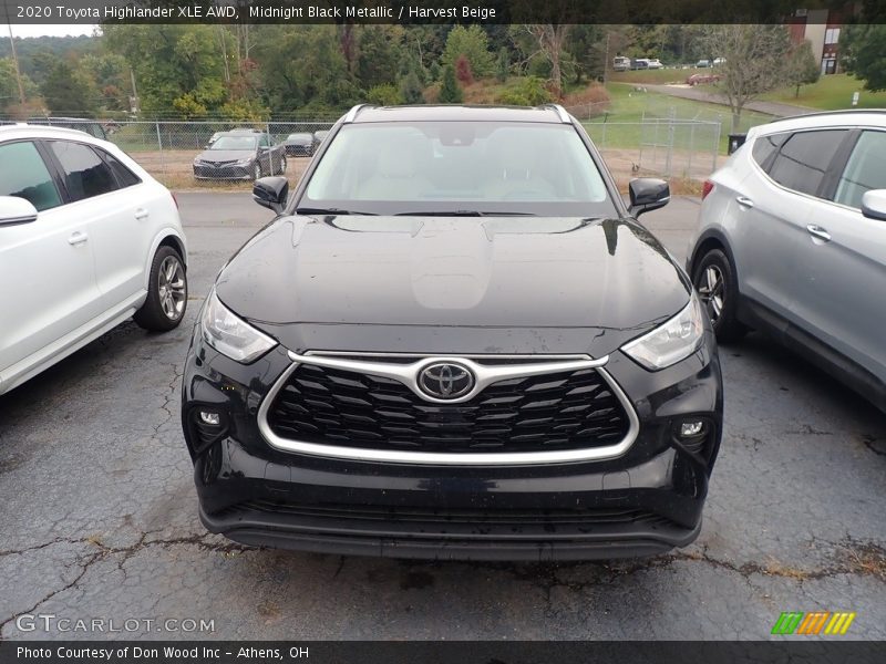 Midnight Black Metallic / Harvest Beige 2020 Toyota Highlander XLE AWD
