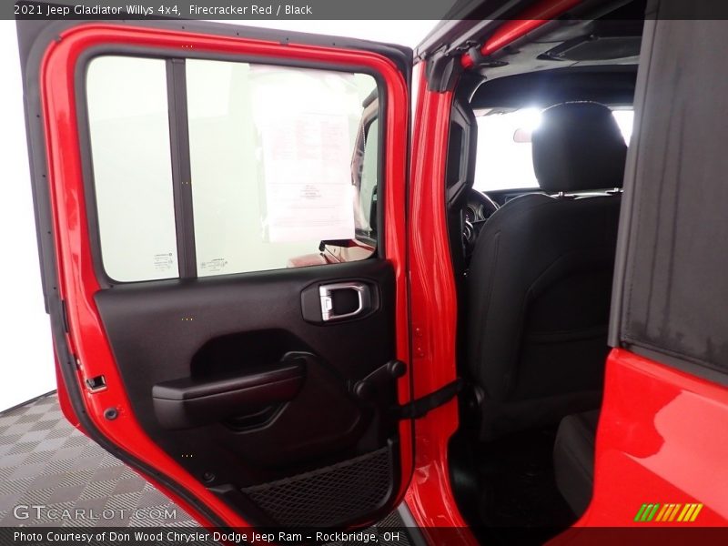 Firecracker Red / Black 2021 Jeep Gladiator Willys 4x4