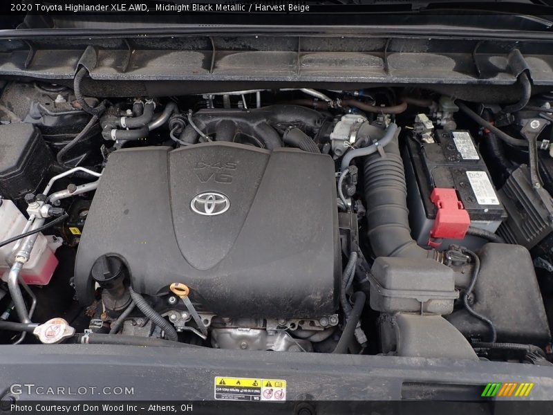 Midnight Black Metallic / Harvest Beige 2020 Toyota Highlander XLE AWD