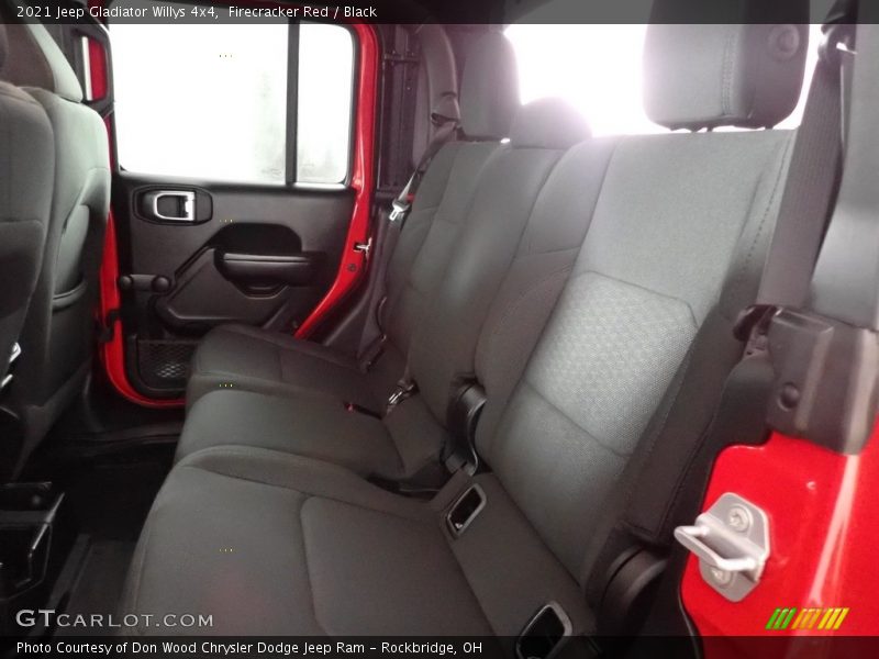 Firecracker Red / Black 2021 Jeep Gladiator Willys 4x4
