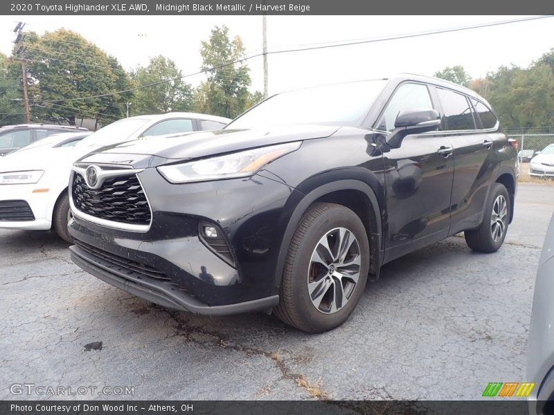 Midnight Black Metallic / Harvest Beige 2020 Toyota Highlander XLE AWD