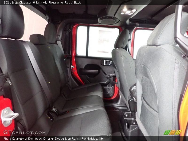 Firecracker Red / Black 2021 Jeep Gladiator Willys 4x4
