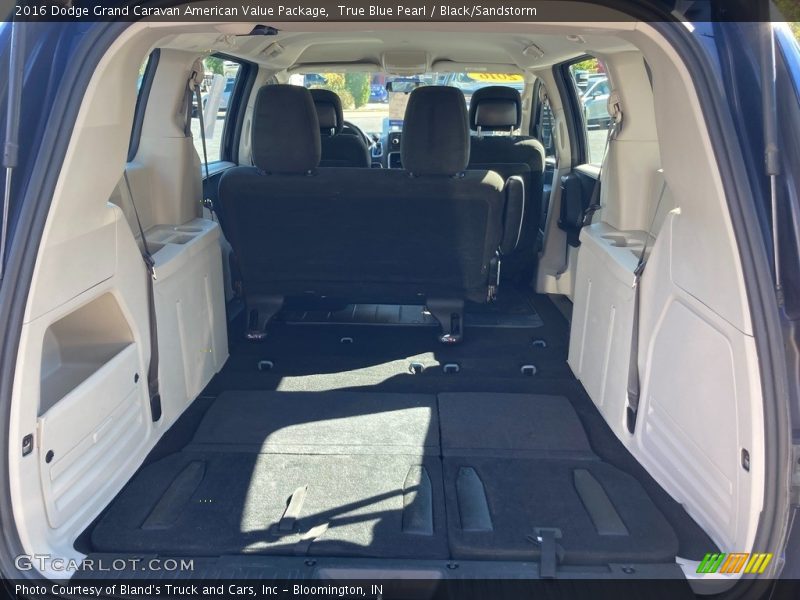 True Blue Pearl / Black/Sandstorm 2016 Dodge Grand Caravan American Value Package