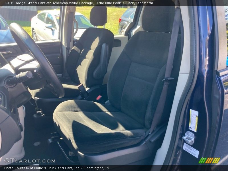 True Blue Pearl / Black/Sandstorm 2016 Dodge Grand Caravan American Value Package
