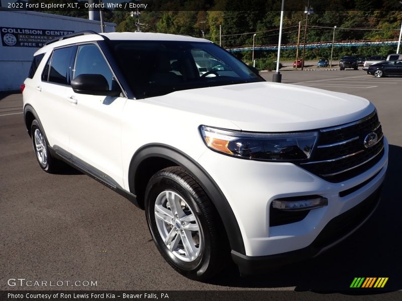 Oxford White / Ebony 2022 Ford Explorer XLT