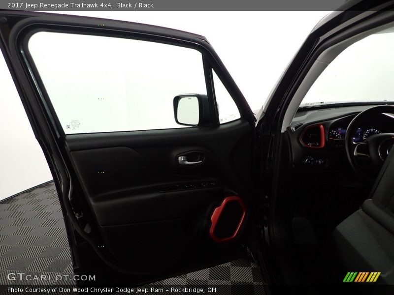 Black / Black 2017 Jeep Renegade Trailhawk 4x4