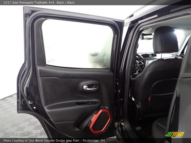 Black / Black 2017 Jeep Renegade Trailhawk 4x4