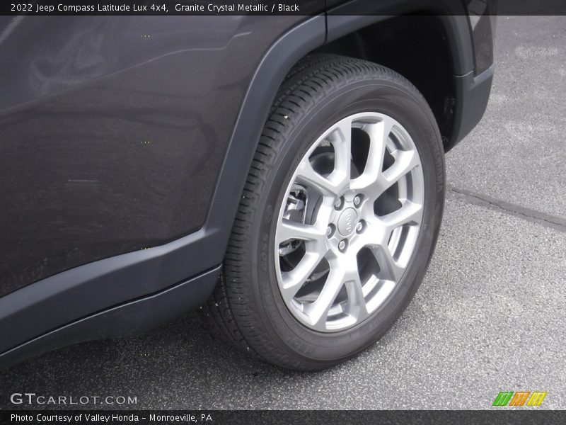 Granite Crystal Metallic / Black 2022 Jeep Compass Latitude Lux 4x4