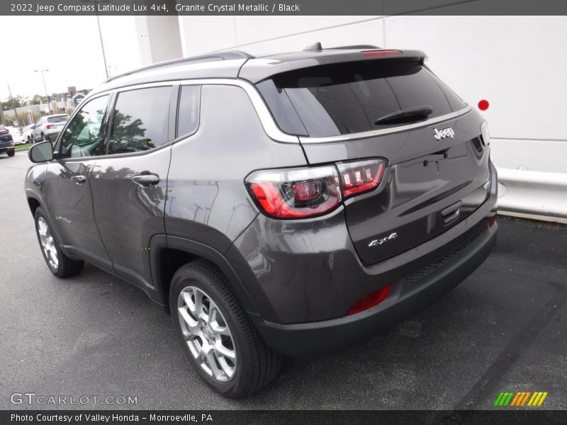 Granite Crystal Metallic / Black 2022 Jeep Compass Latitude Lux 4x4