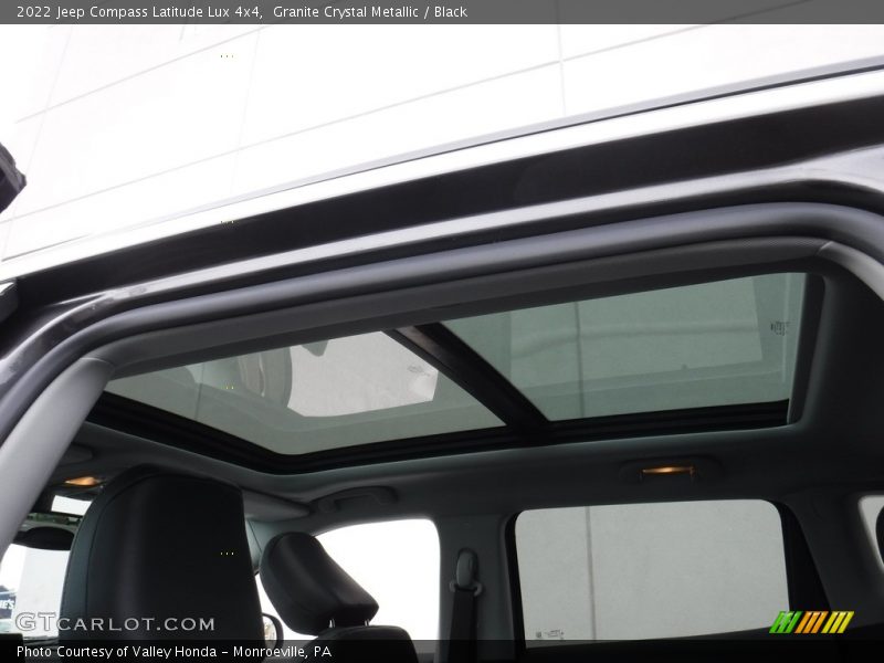Granite Crystal Metallic / Black 2022 Jeep Compass Latitude Lux 4x4