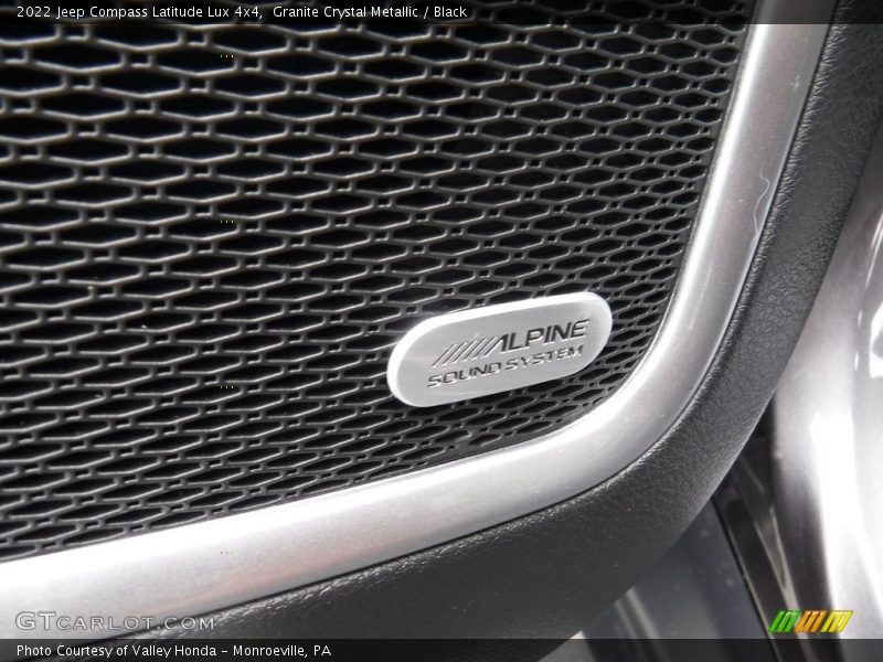 Granite Crystal Metallic / Black 2022 Jeep Compass Latitude Lux 4x4