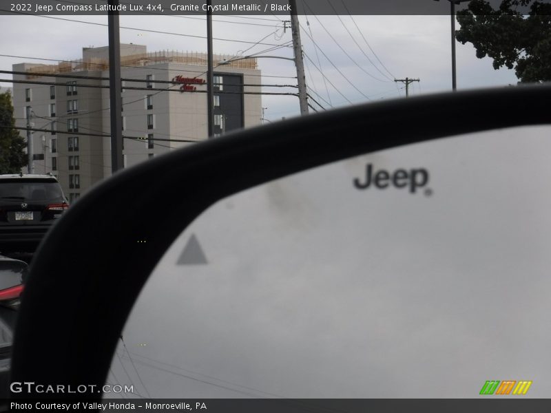 Granite Crystal Metallic / Black 2022 Jeep Compass Latitude Lux 4x4