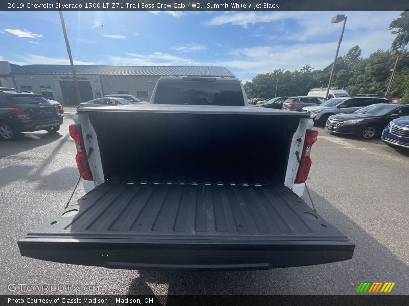 Summit White / Jet Black 2019 Chevrolet Silverado 1500 LT Z71 Trail Boss Crew Cab 4WD