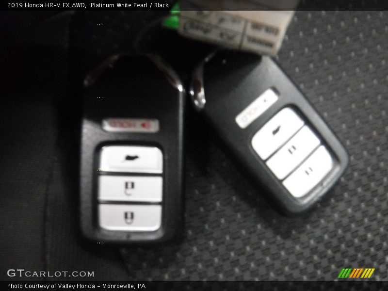 Platinum White Pearl / Black 2019 Honda HR-V EX AWD
