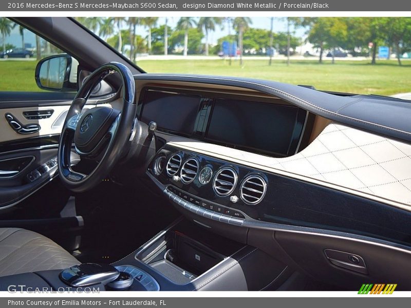 Dashboard of 2016 S Mercedes-Maybach S600 Sedan
