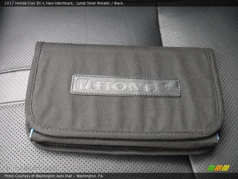 Lunar Silver Metallic / Black 2017 Honda Civic EX-L Navi Hatchback