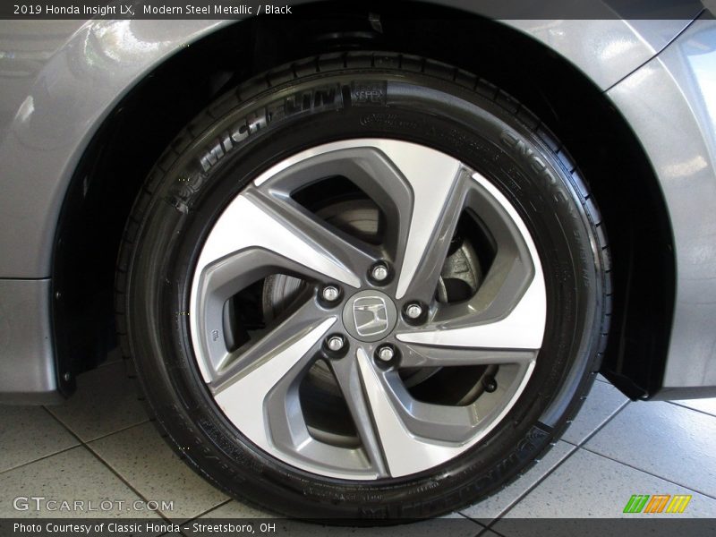 Modern Steel Metallic / Black 2019 Honda Insight LX