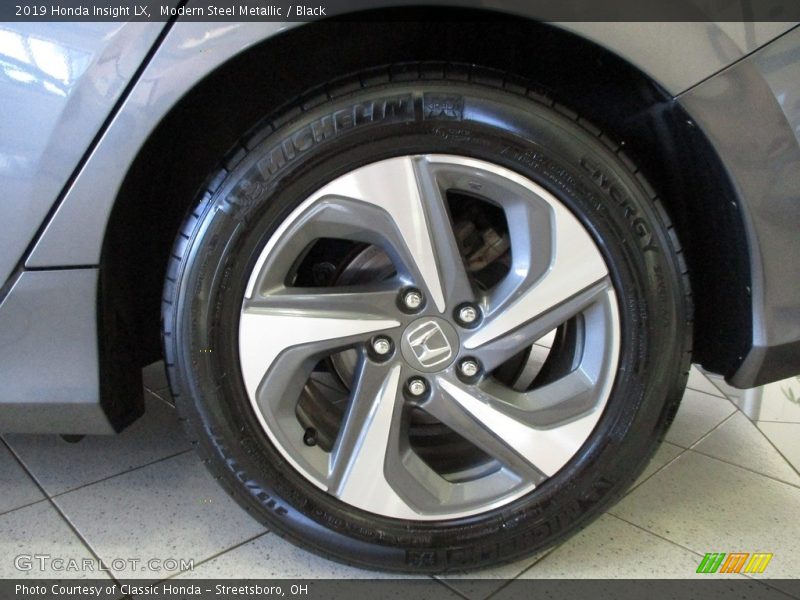 Modern Steel Metallic / Black 2019 Honda Insight LX