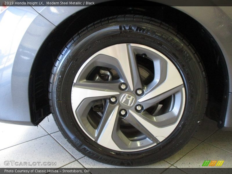 Modern Steel Metallic / Black 2019 Honda Insight LX