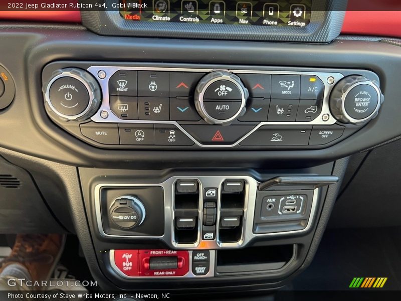 Controls of 2022 Gladiator Rubicon 4x4