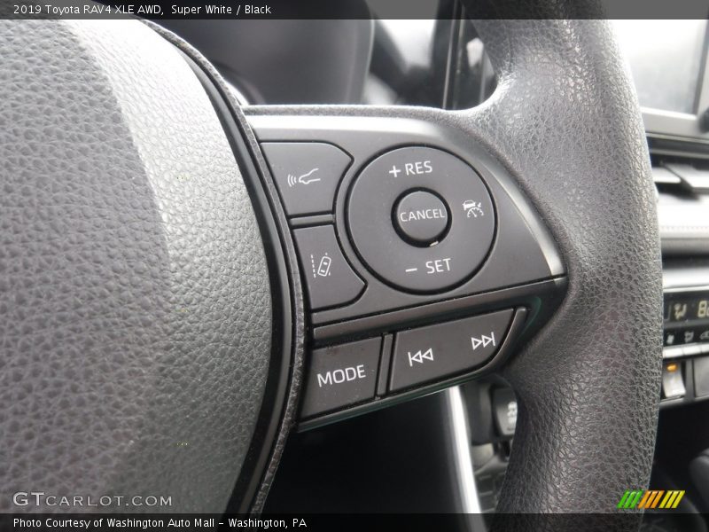 Super White / Black 2019 Toyota RAV4 XLE AWD