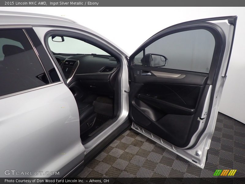 Ingot Silver Metallic / Ebony 2015 Lincoln MKC AWD