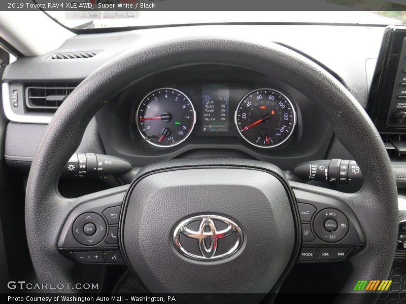 Super White / Black 2019 Toyota RAV4 XLE AWD