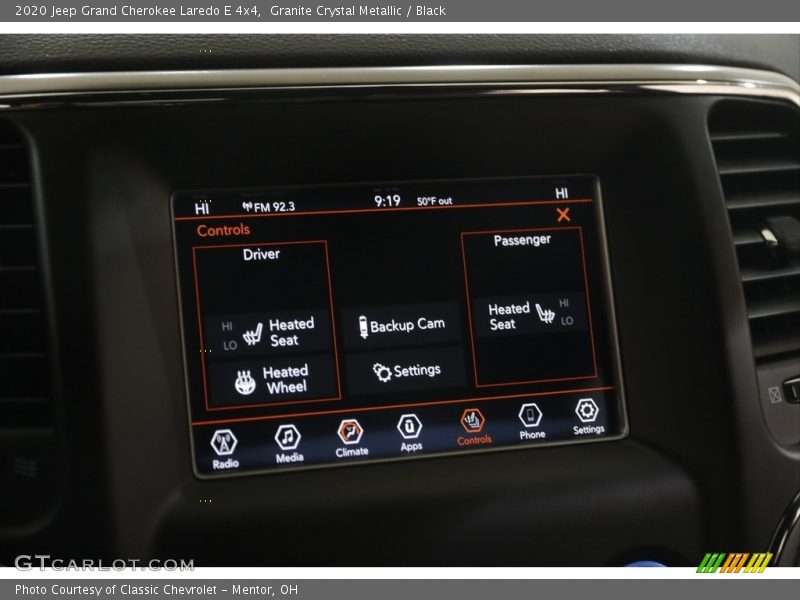 Granite Crystal Metallic / Black 2020 Jeep Grand Cherokee Laredo E 4x4