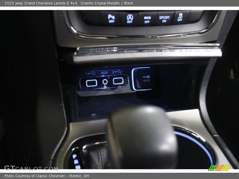Granite Crystal Metallic / Black 2020 Jeep Grand Cherokee Laredo E 4x4