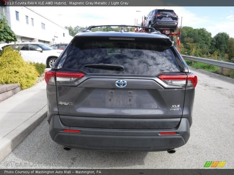 Magnetic Gray Metallic / Light Gray 2019 Toyota RAV4 XLE AWD Hybrid