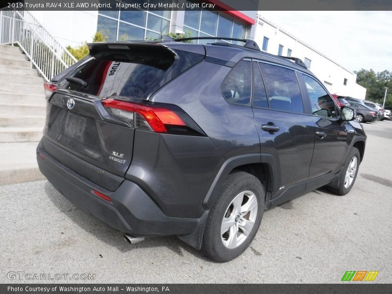Magnetic Gray Metallic / Light Gray 2019 Toyota RAV4 XLE AWD Hybrid