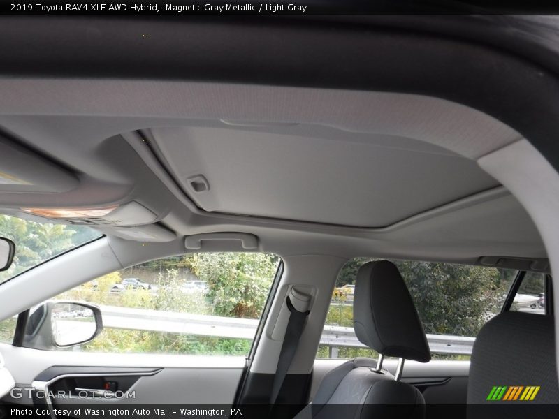 Magnetic Gray Metallic / Light Gray 2019 Toyota RAV4 XLE AWD Hybrid