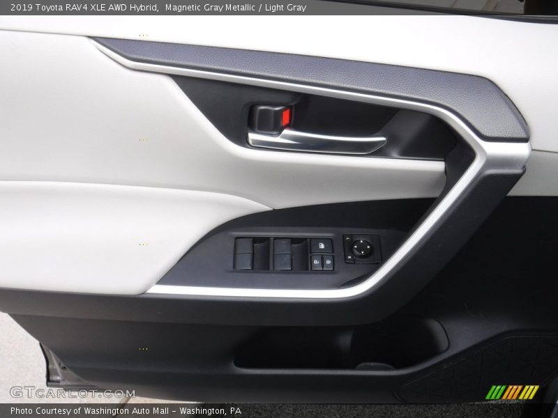Magnetic Gray Metallic / Light Gray 2019 Toyota RAV4 XLE AWD Hybrid